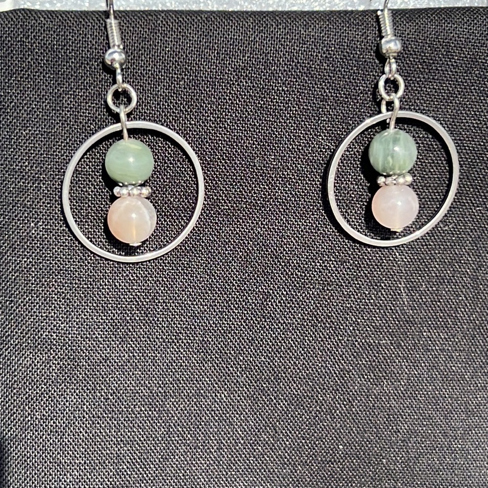 21080 Green Hair Stone & Sunstone earrings